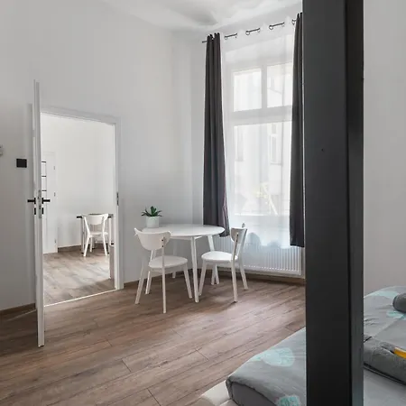 호스텔 70s 크라쿠프